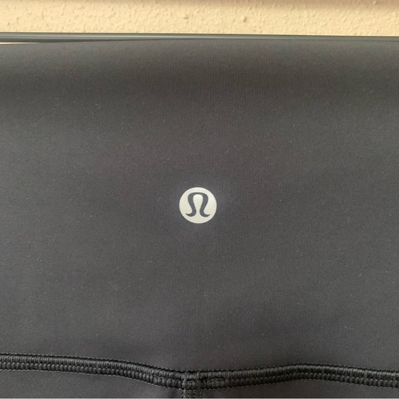 Lululemon Wunder Under Crop (Hi-Rise) *Full-On Luxtreme 21" Black Size 10 W6ATTS - Picture 10 of 12